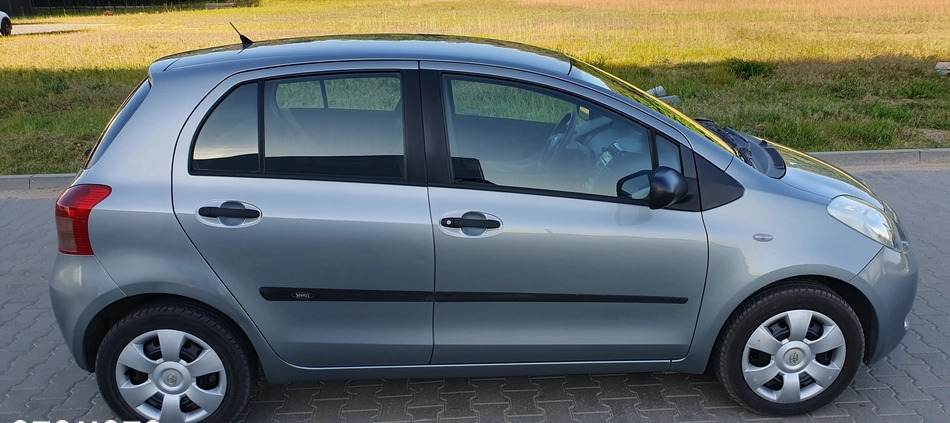 Toyota Yaris cena 14900 przebieg: 146979, rok produkcji 2007 z Kamień Krajeński małe 92